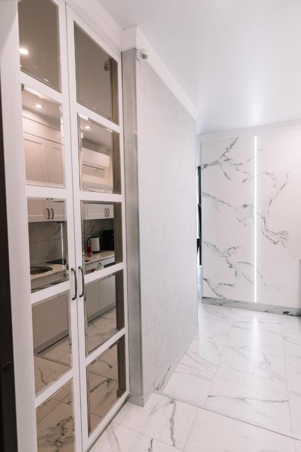 Royal Tower Vip Smart Apartments 3 เคียฟ ภายนอก รูปภาพ