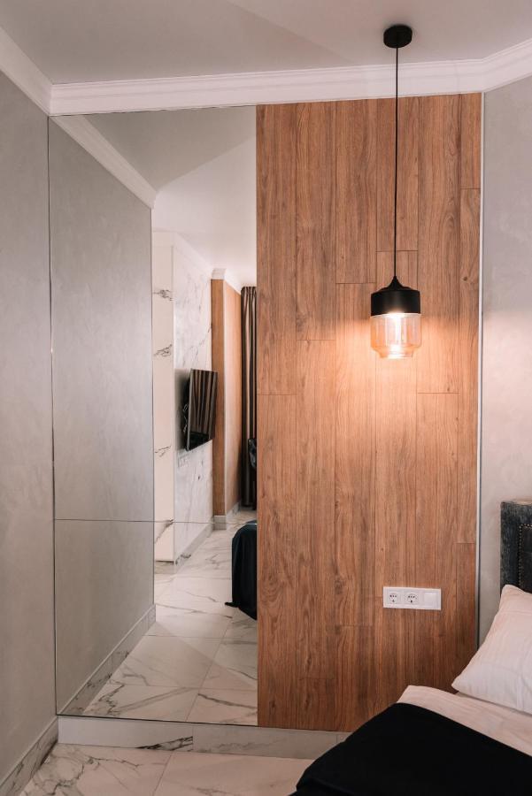 Royal Tower Vip Smart Apartments 3 เคียฟ ภายนอก รูปภาพ